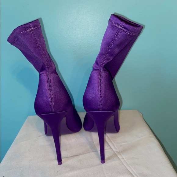 Royal Purple Aldo Cirelle stiletto stretch sock. Never worn, but no box - Picture 3 of 6